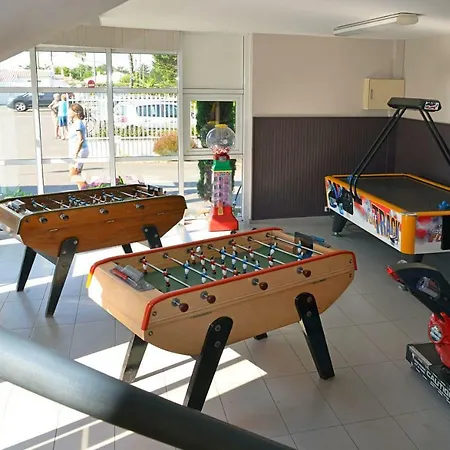 L'abri Des Pins Campeggio